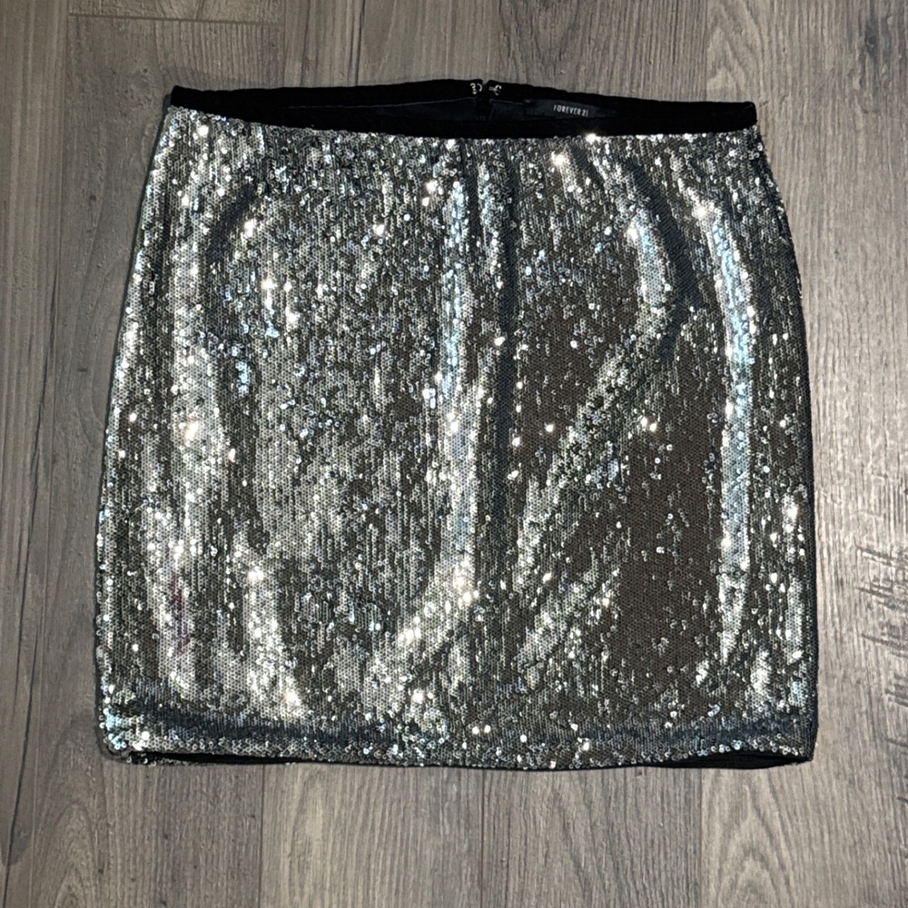 Forever 21 Silver Sequin Mini‎ Skirt Party Club Going Out